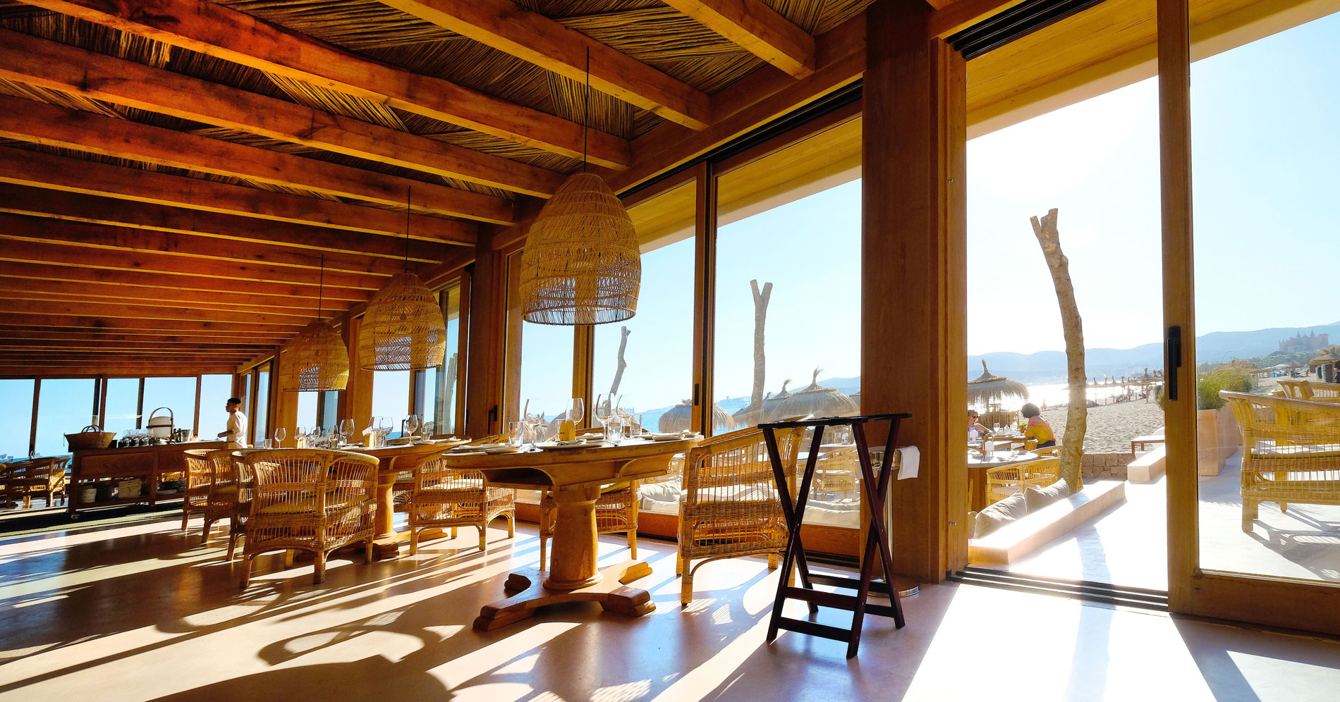 BEACHCLUBS_Assaona_5200WEB1900