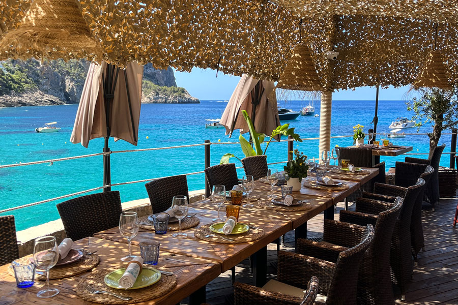 BEACHCLUBS_SW_CalaLlamp_7898WEB900